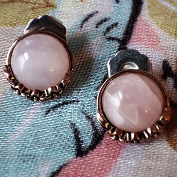 Rose Gold Coppery Rose Quartz Medallion Necklace and Earrings Set Unsigned EUC - Picture 7 of 15